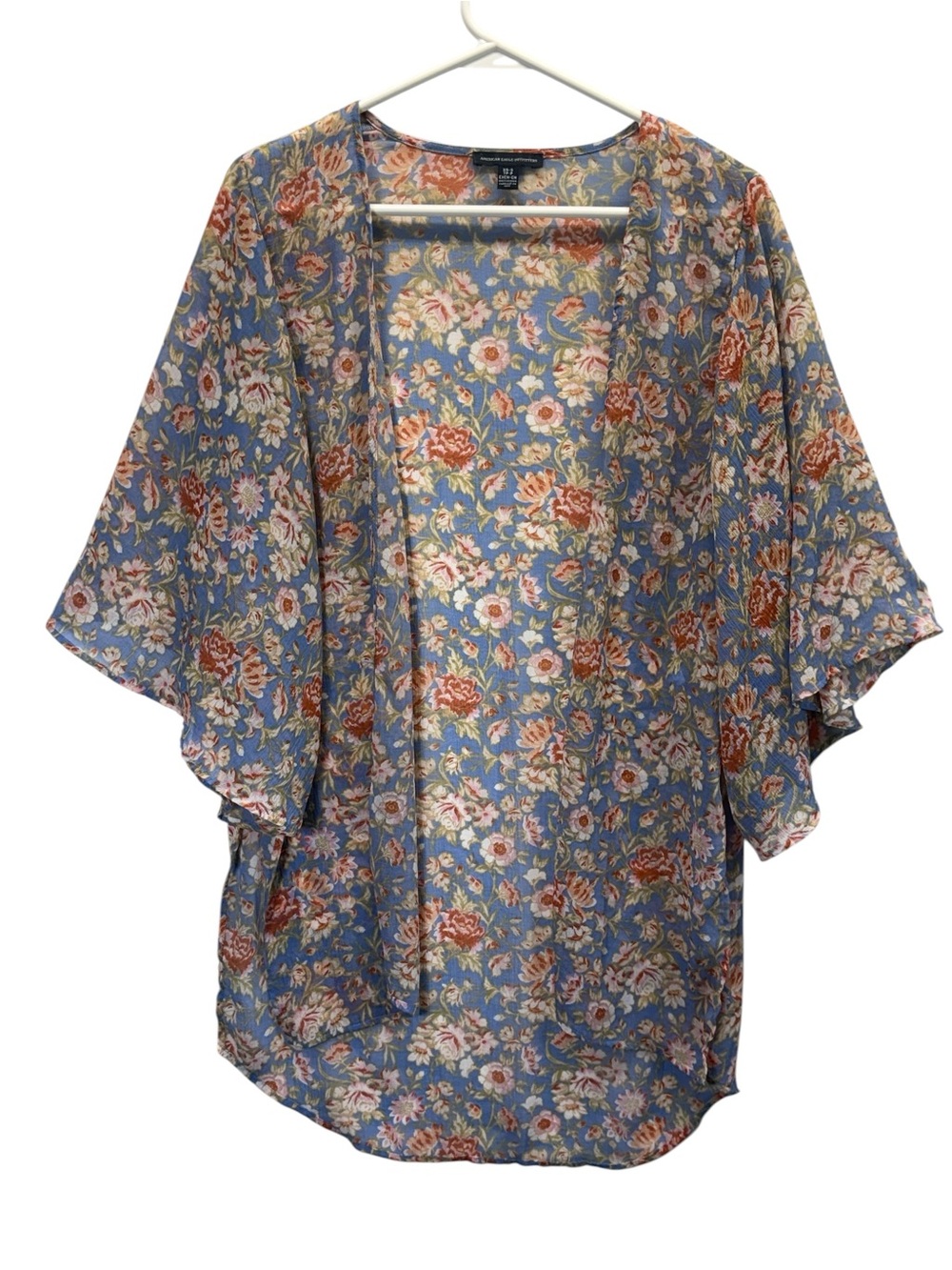 American Eagle Floral Open Kimono - Blue with Rust & Cream Blossoms
Size XS-S